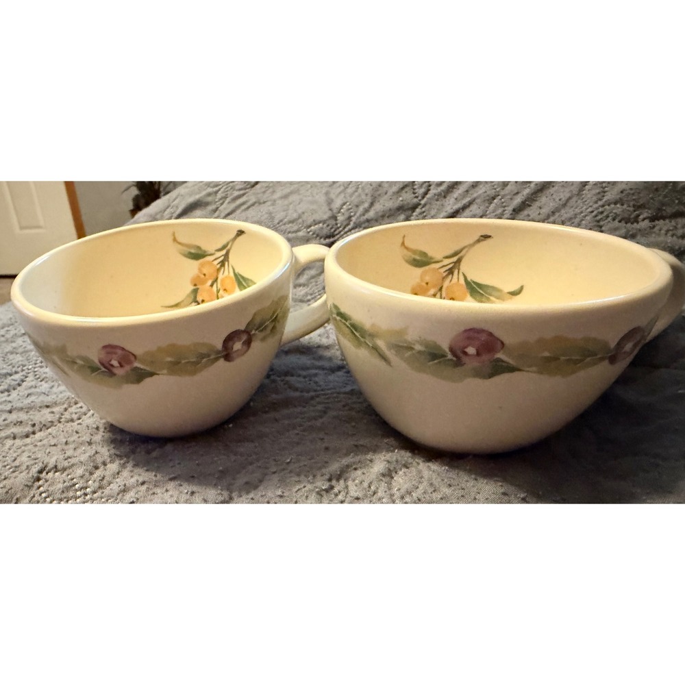 Pfaltzgraff Jamberry Soup Cereal Mugs Set of 2 Pat‎ Farrell Fruit Berries USA